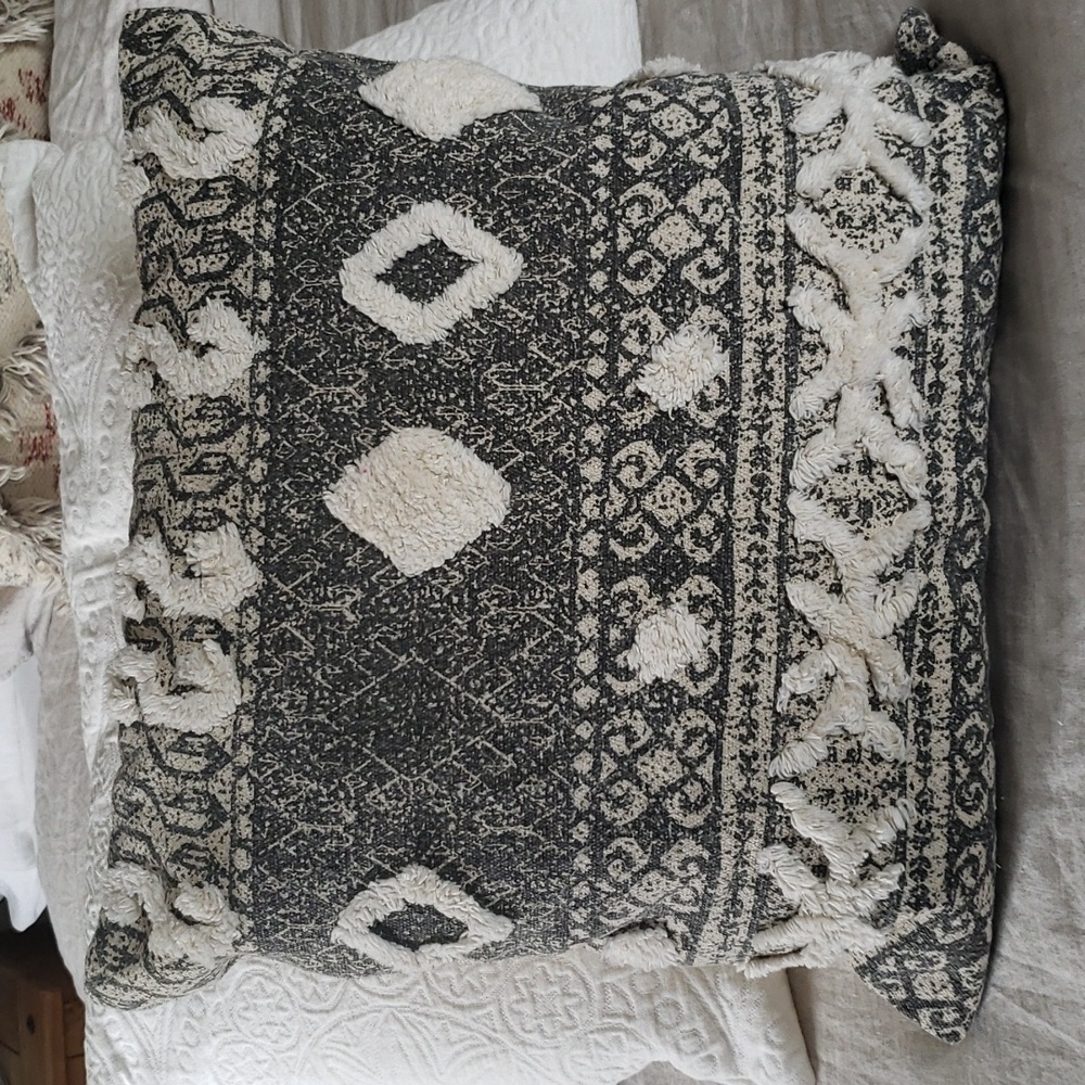 Boho pillow - Picture 11 of 15